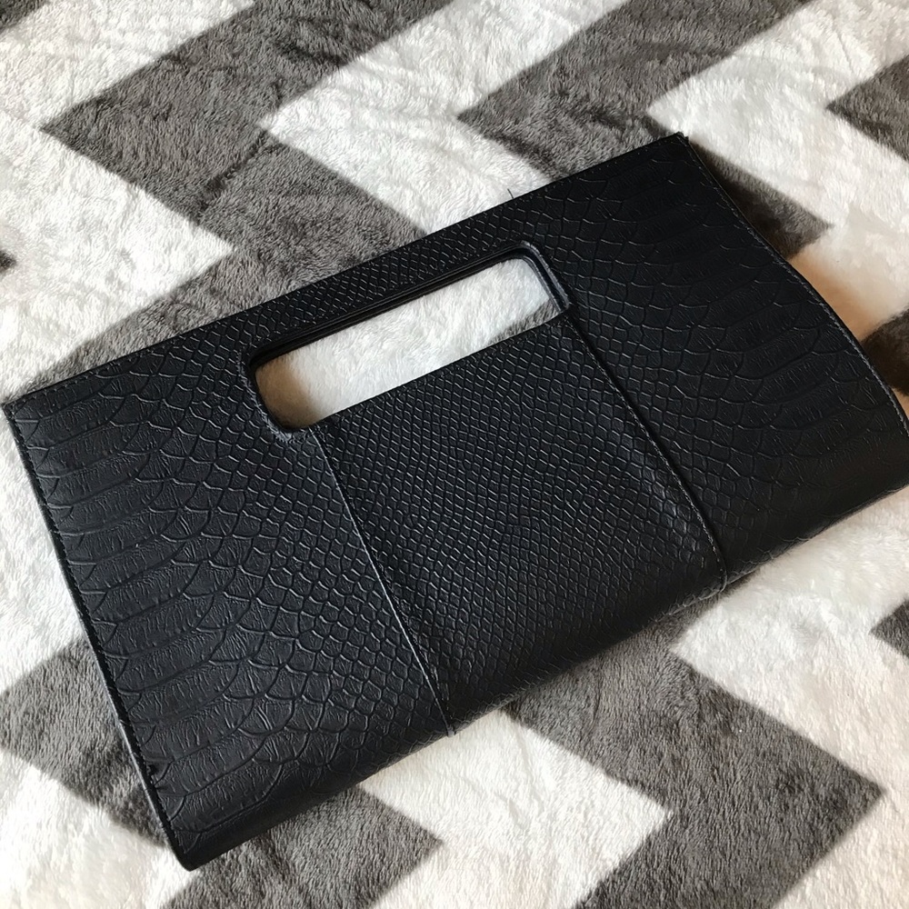 NWOT Charming Charlie | Black Handbag